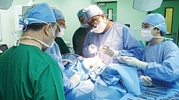 «الإمارات الصحية» لـ «الاتحاد»: «زراعة الأعضاء» و«الأمراض الجينية» تتصدر خطط «الأطباء الزائرين» 2025