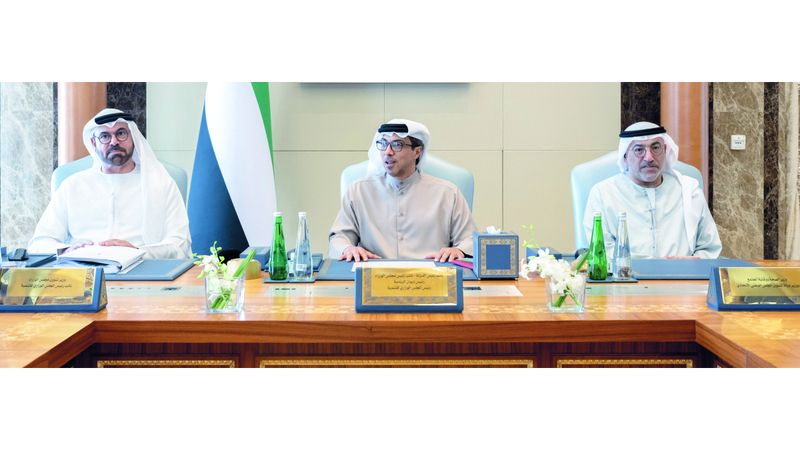 الامارات | «الوزاري للتنمية» برئاسة منصور بن زايد يستعرض عدداً من السياسات ومستجدات تنفيذ الأجندات الوطنية