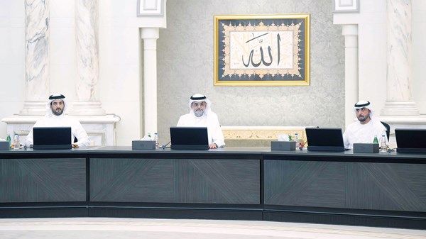 «تنفيذي الشارقة» يصدر قراراً بشأن رسوم فك حجز المركبات في الإمارة