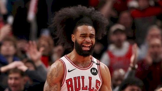 أن بي ايه: أنتيتوكونمبو يتألق بـ "تريبل دابل" ويعيد باكس الى سكة الفوز