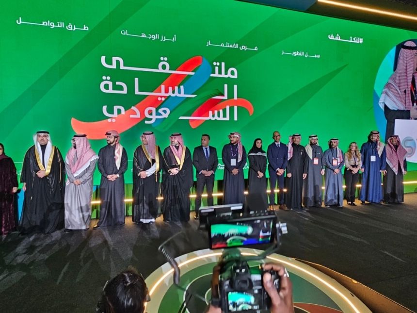 أرقام قياسية لوجهة رائدة.. السياحة السعودية تحقق نمواً متسارعاً