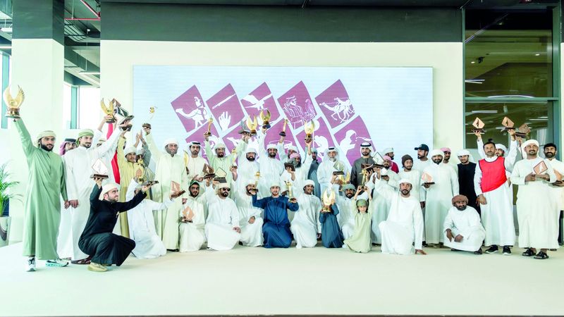 الامارات | «فزاع للصيد بالصقور» تتوّج أصحاب المراكز الأولى لمنافسات «الشيوخ»