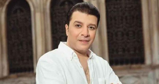 مصطفى كامل يُكرَّم من الساسيم.. تقديراً لمسيرته الغنائية