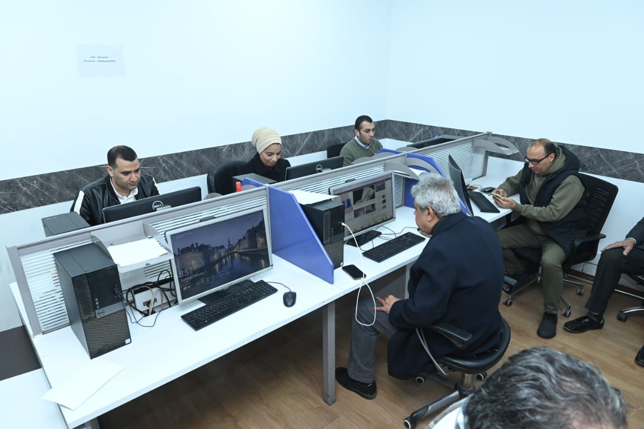 عودة برنامج أسامة كمال على شاشة dmc بعد قليل.. صور