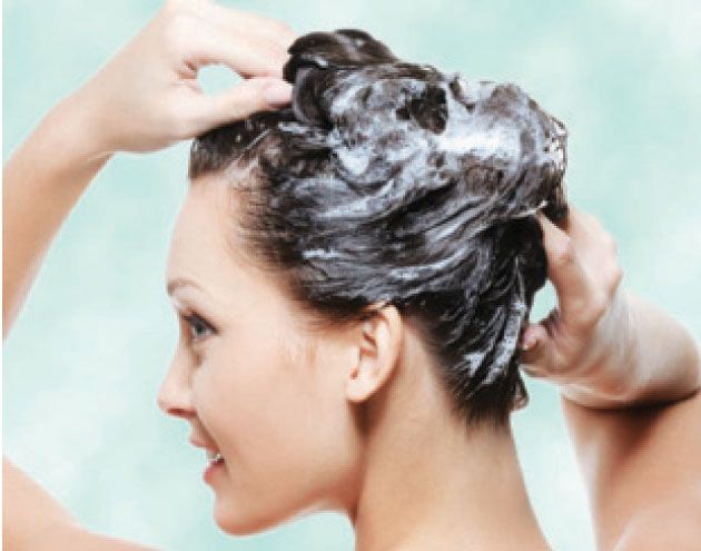 الامارات | هل الشامبو مفيد أم مضر للشعر؟