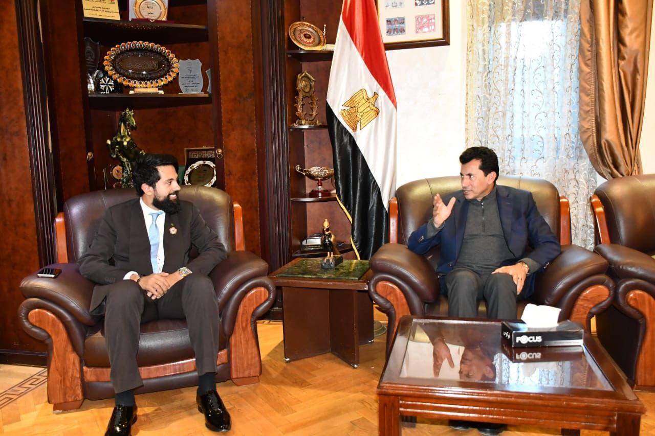 وزير الرياضة : تجربة نجوم كابيتانو مصر في زيارة نادي مانشستر سيتي هامة لدعم الشباب