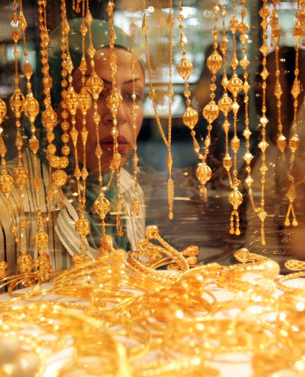 سعر جرام الذهب اليوم في مصر.. عيار 21 يستقر عند 3735 جنيها