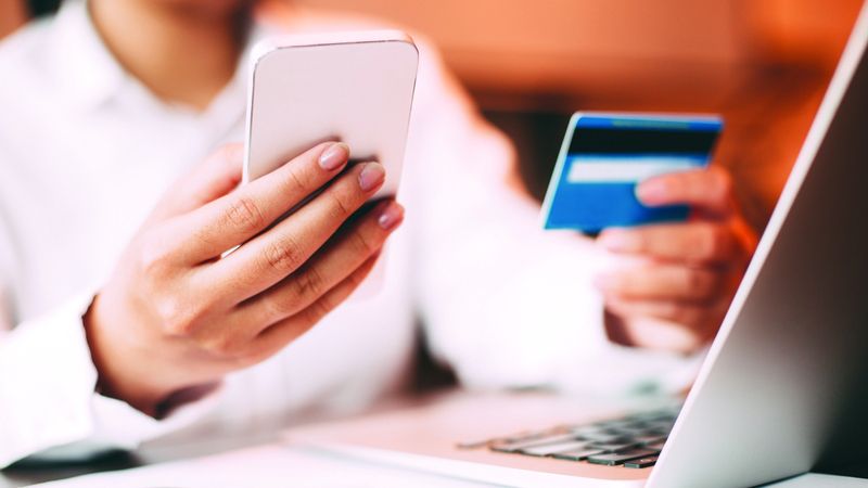 الامارات | 4 مخاطر لاستخدام كلمات مرور ضعيفة