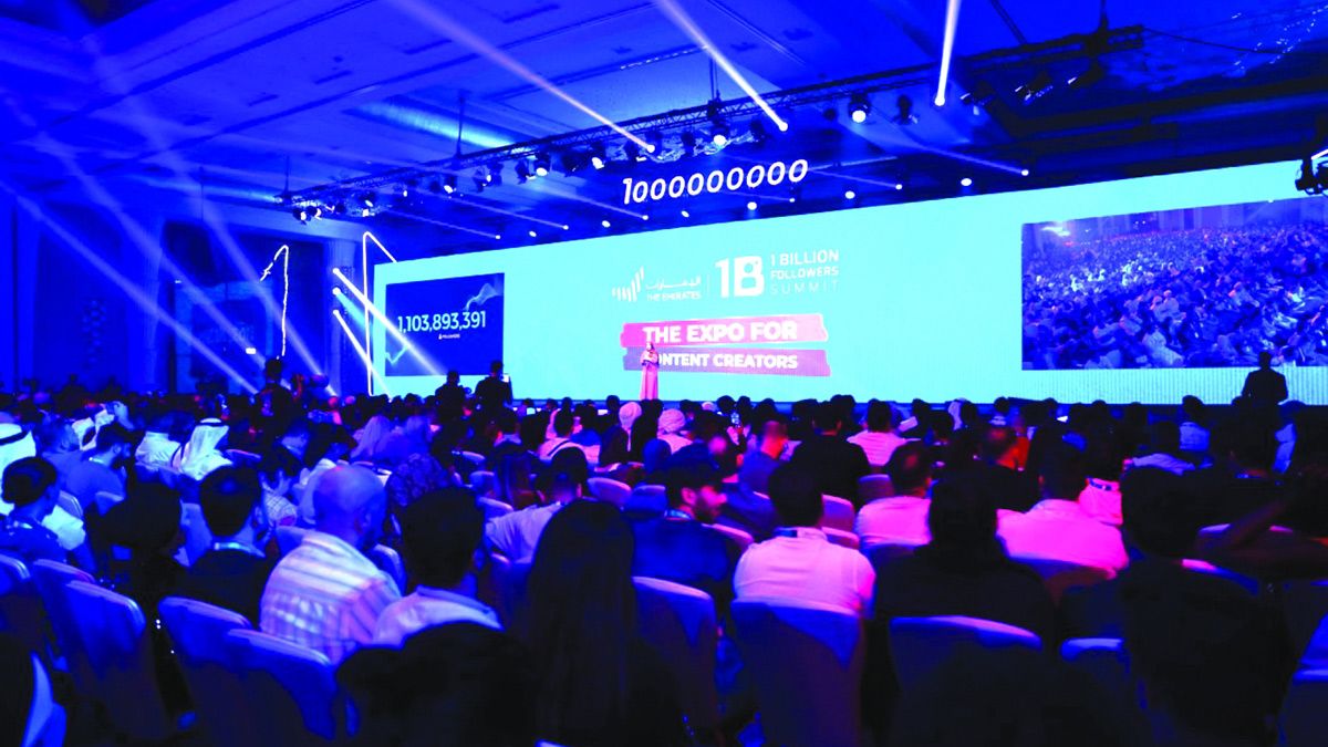 الامارات | لأول مرة في العالم .. قمة المليار متابع تجمع كافة منصات التواصل الاجتماعي في مكان واحد