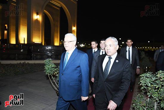 رئيس مجلس النواب وسياسيون وشخصيات عامة يؤدون واجب العزاء فى الفريق جلال الهريدى.. صور