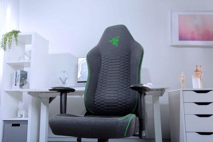 تكنولوجيا: Razer تطلق كرسي ألعاب جديدًا بأسعار معقولة #CES2025