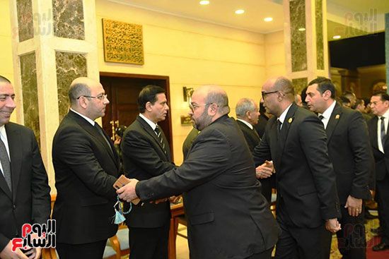 رئيس مجلس النواب وسياسيون وشخصيات عامة يؤدون واجب العزاء فى الفريق جلال الهريدى.. صور