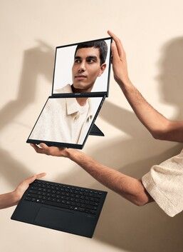تكنولوجيا: Asus Zenbook Duo بشاشتي OLED لمسية 120 هرتز لإنتاجية متنقلة بلا حدود #CES2025