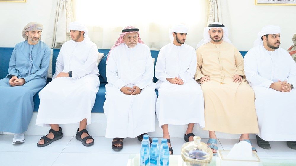 حاكما أم القيوين ورأس الخيمة وأولياء العهود وسيف بن زايد  وخليفة بن طحنون يعزون في وفاة عبدالله أمين الشرفاء