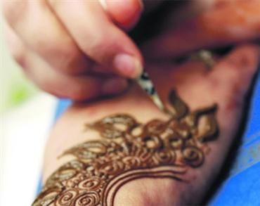 الامارات | فوائد الحناء للشعر