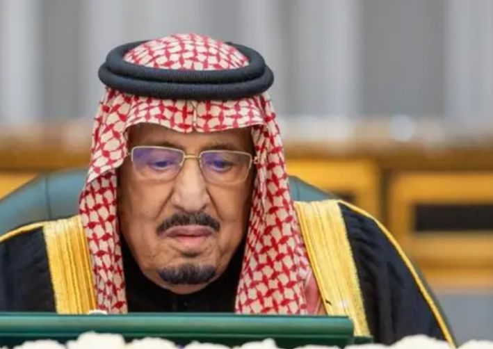 الملك سلمان يتخذ قرار هام بخصوص علاقة المملكة بالادارة السورية الجديدة