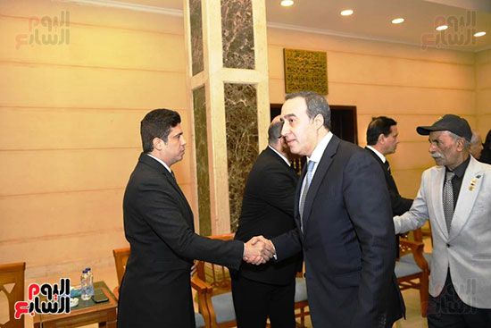 رئيس مجلس النواب وسياسيون وشخصيات عامة يؤدون واجب العزاء فى الفريق جلال الهريدى.. صور