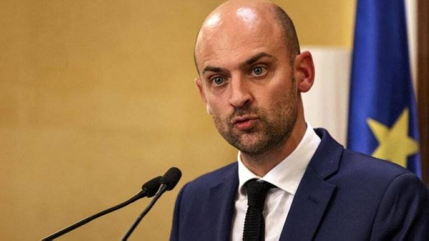 وزير الخارجية الفرنسي: بعض العقوبات المفروضة على سوريا قد تُرفع سريعًا