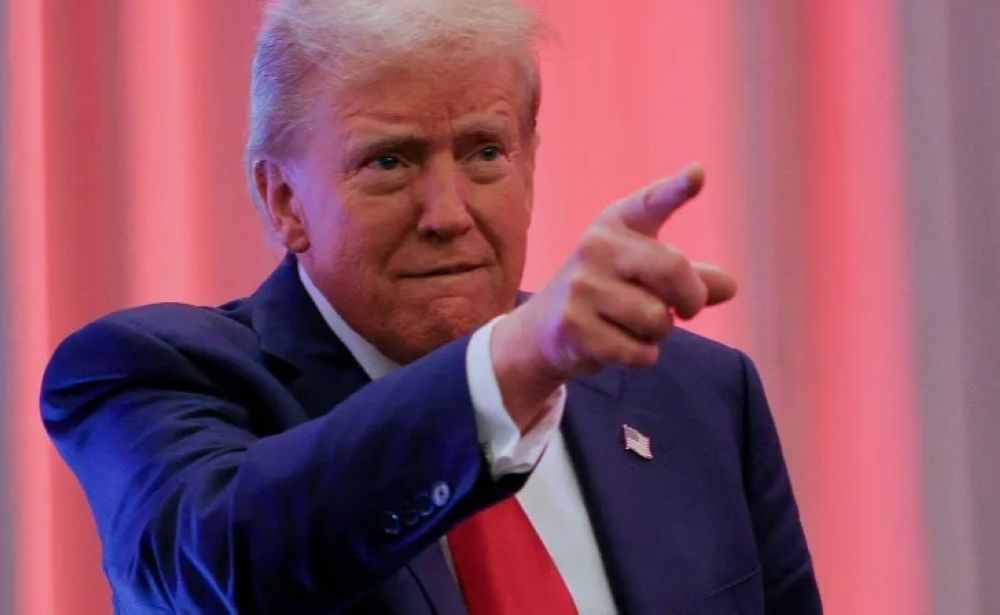 ترامب يطلب من المحكمة العليا منع الحكم في قضية "أموال الصمت"