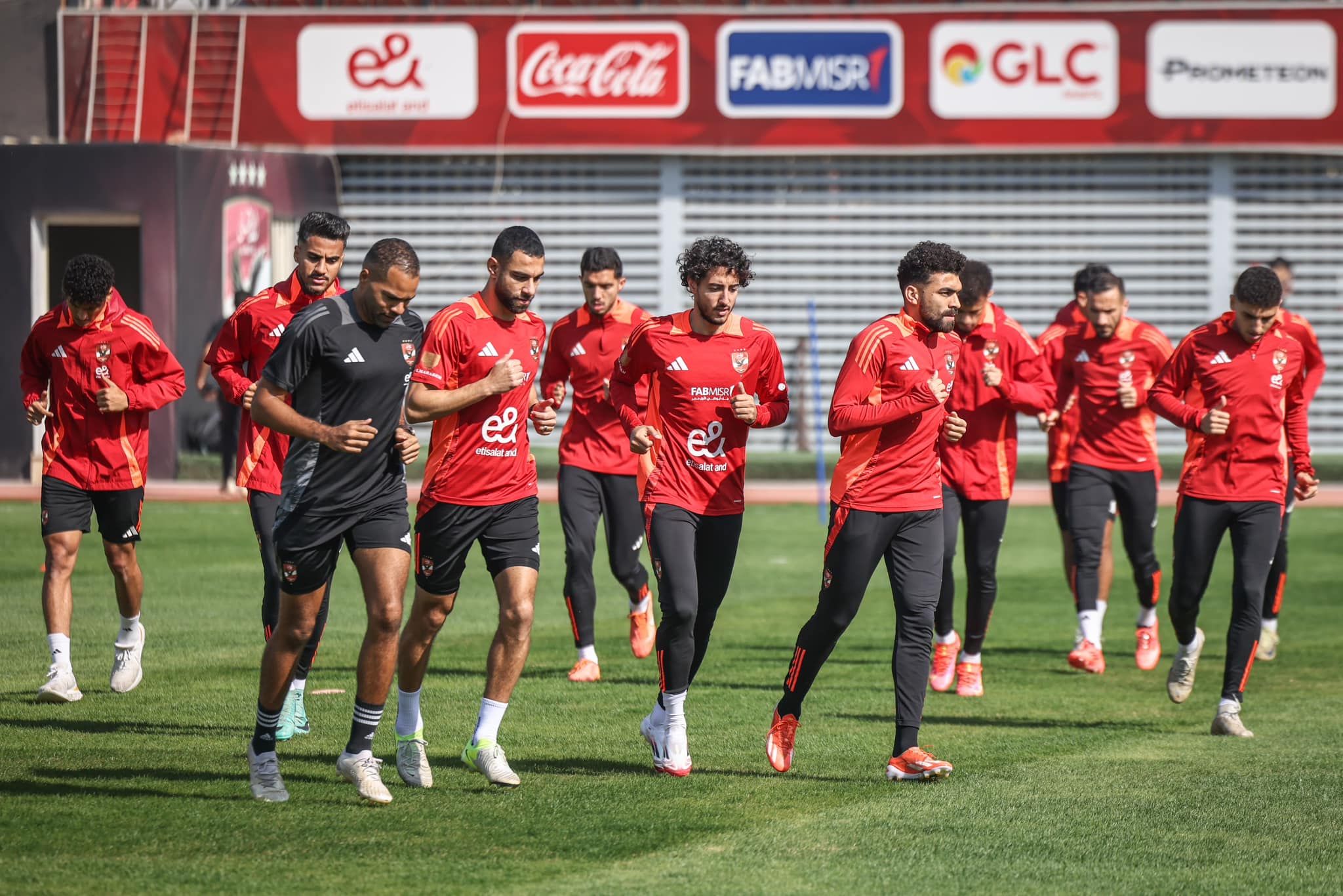 بمشاركة معلول وهاني.. الأهلي يواصل استعداداته لاستاد أبيدجان "صور"