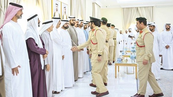 حاكما أم القيوين ورأس الخيمة وأولياء العهود وسيف بن زايد  وخليفة بن طحنون يعزون في وفاة عبدالله أمين الشرفاء