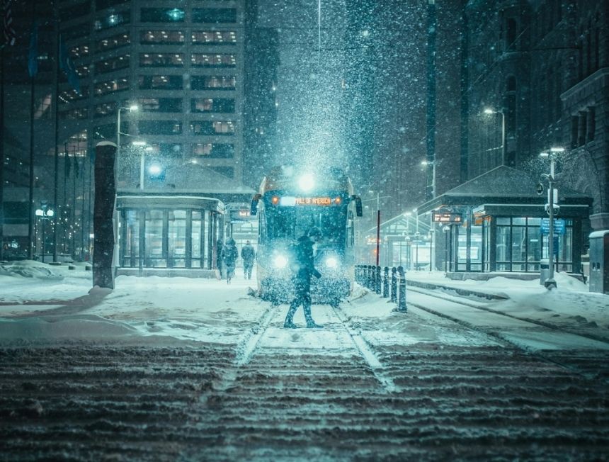 قتلت شخصين وأصابت 20 آخرين.. عاصفة ثلجية وجليدية تضرب شمال فرنسا