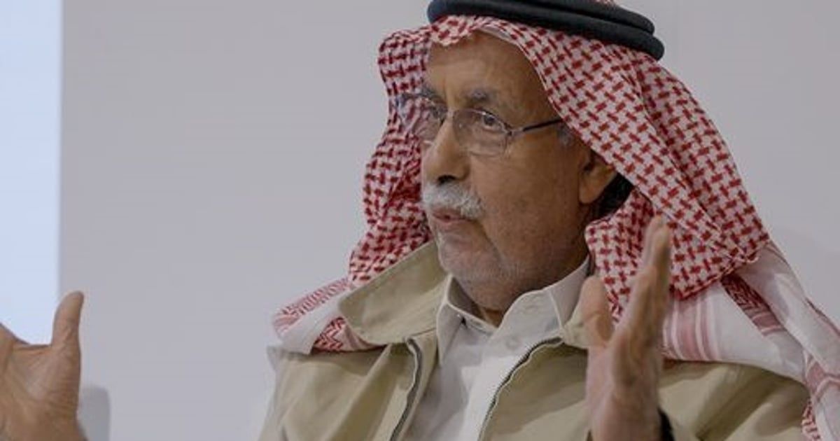 “الغذامي" في مقهى دفعة 89: عُدنا لطبيعتنا.. والاختلاط لم يُفسد شيئاً