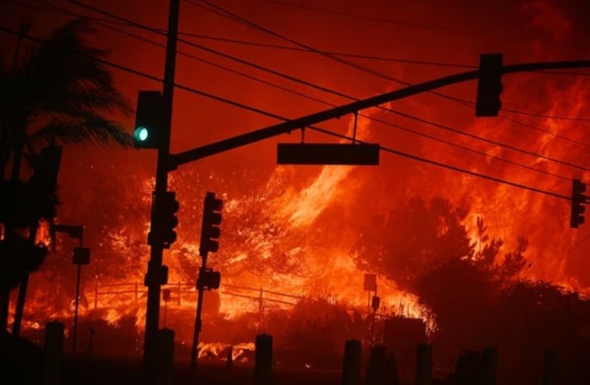 ارتفاع عدد قتلى حرائق الغابات في منطقة لوس أنجلوس إلى 10 أشخاص