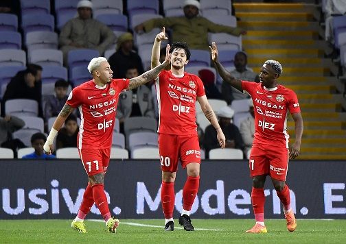 الامارات | شباب الأهلي يهزم العين ويبصم على صدارة الدوري