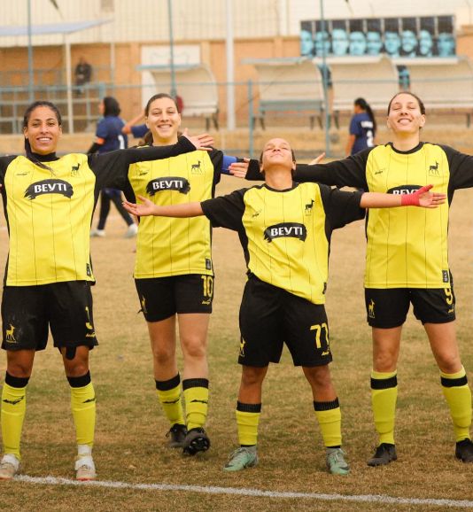 وادى دجلة يكتسح إنبى 11 – 0 والبنك يقسو على المصرى بدورى الكرة النسائية