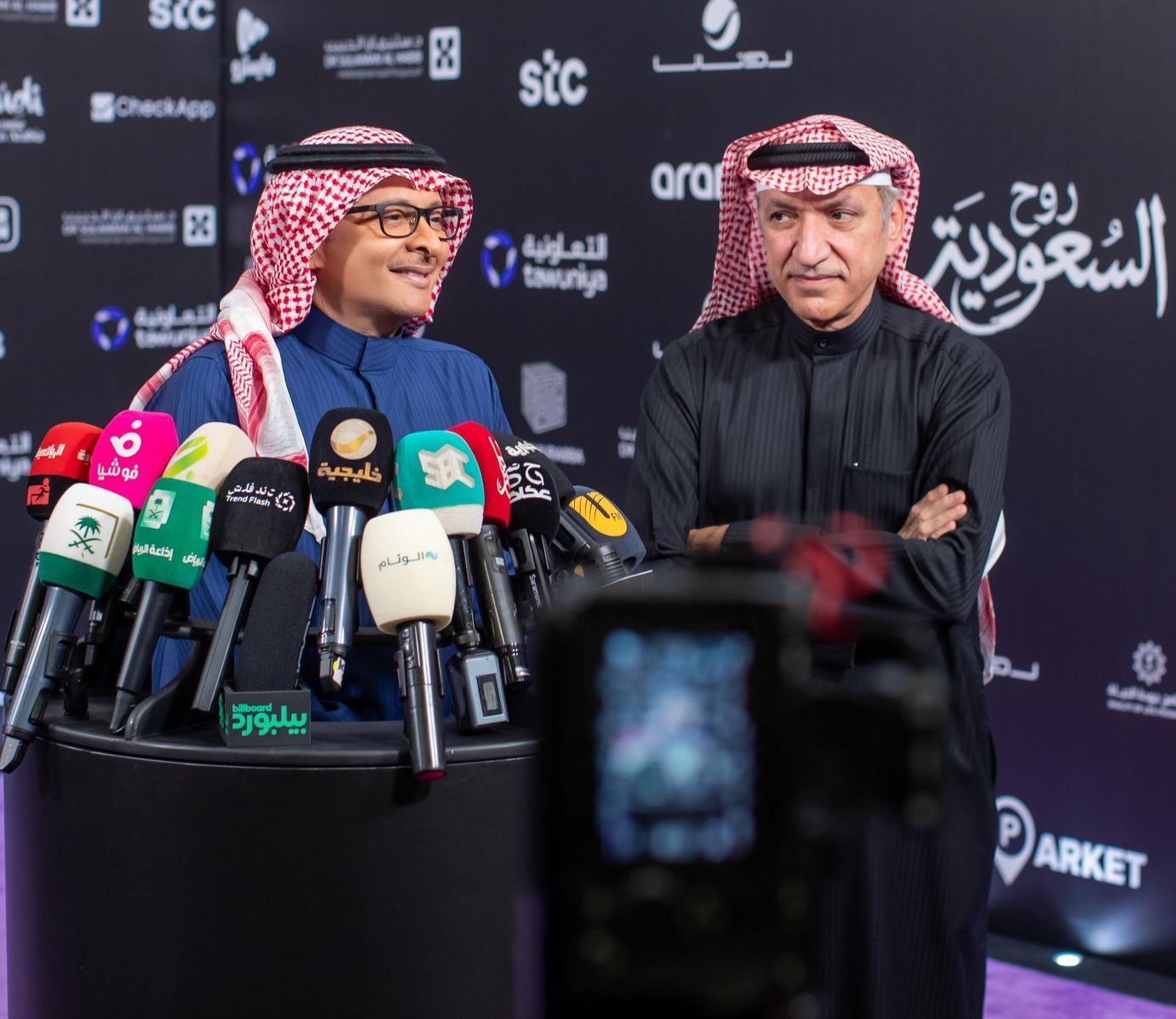 عبد المجيد عبد الله يحلق بموسيقاه عالياً في موسم الرياض.. ما رسالته لتركي آل الشيخ؟