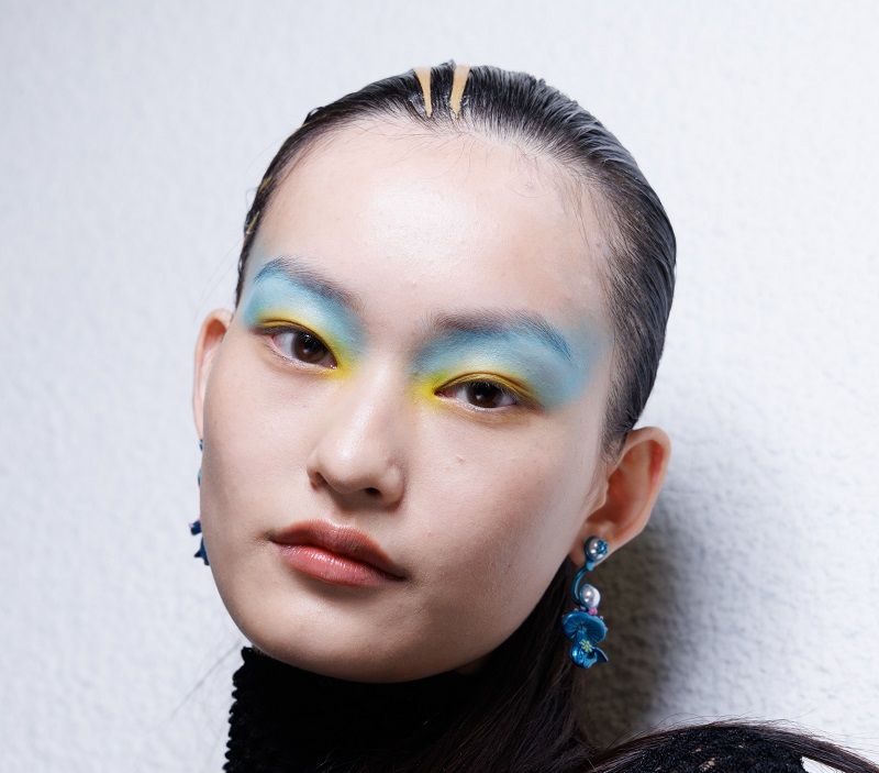 5 صيحات مكياج 2025 تعود بقوة لتكون الأكثر رواجاً.. تجمع بين الجرأة والأنوثة الناعمة