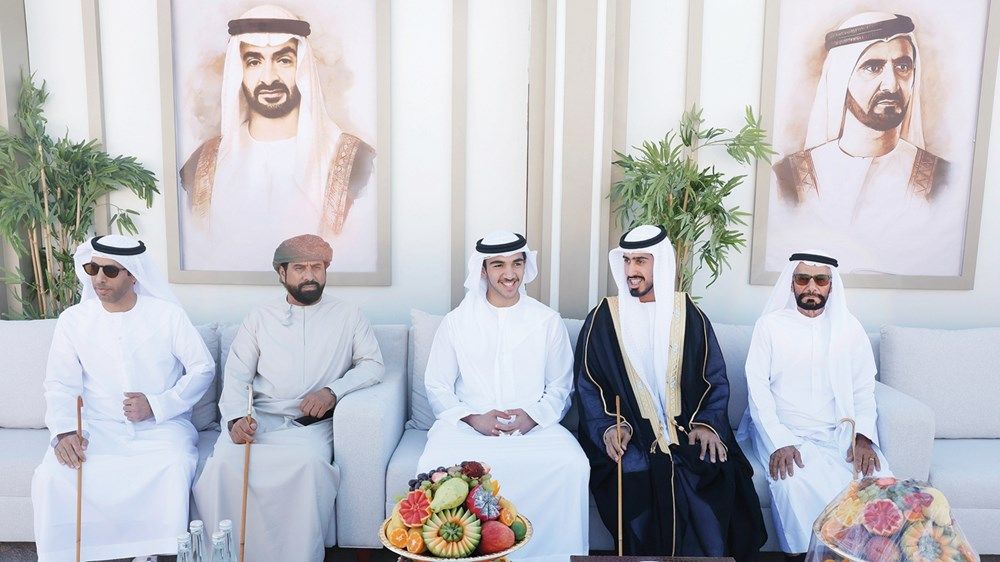 حمدان بن محمد وأحمد بن محمد ومنصور بن محمد يحضرون أفراح المنصوري والشامسي