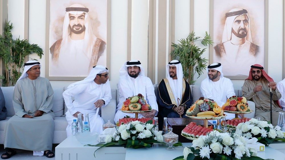 حمدان بن محمد وأحمد بن محمد ومنصور بن محمد يحضرون أفراح المنصوري والشامسي