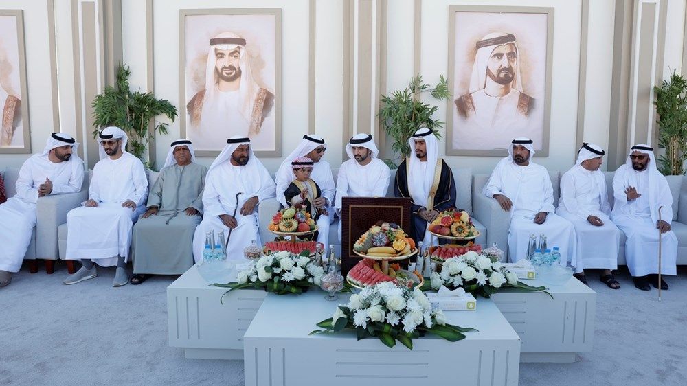 حمدان بن محمد يحضر أفراح المنصوري والشامسي