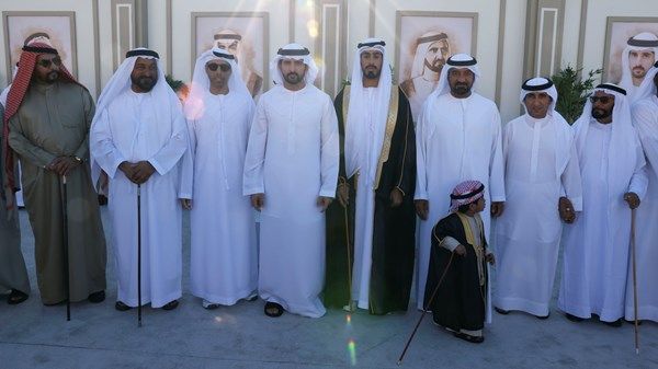 حمدان بن محمد يحضر أفراح المنصوري والشامسي