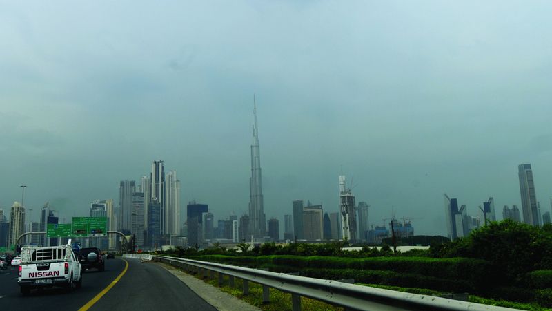 الامارات | «الوطني للأرصاد»: طقس صحو  إلى غائم جزئياً