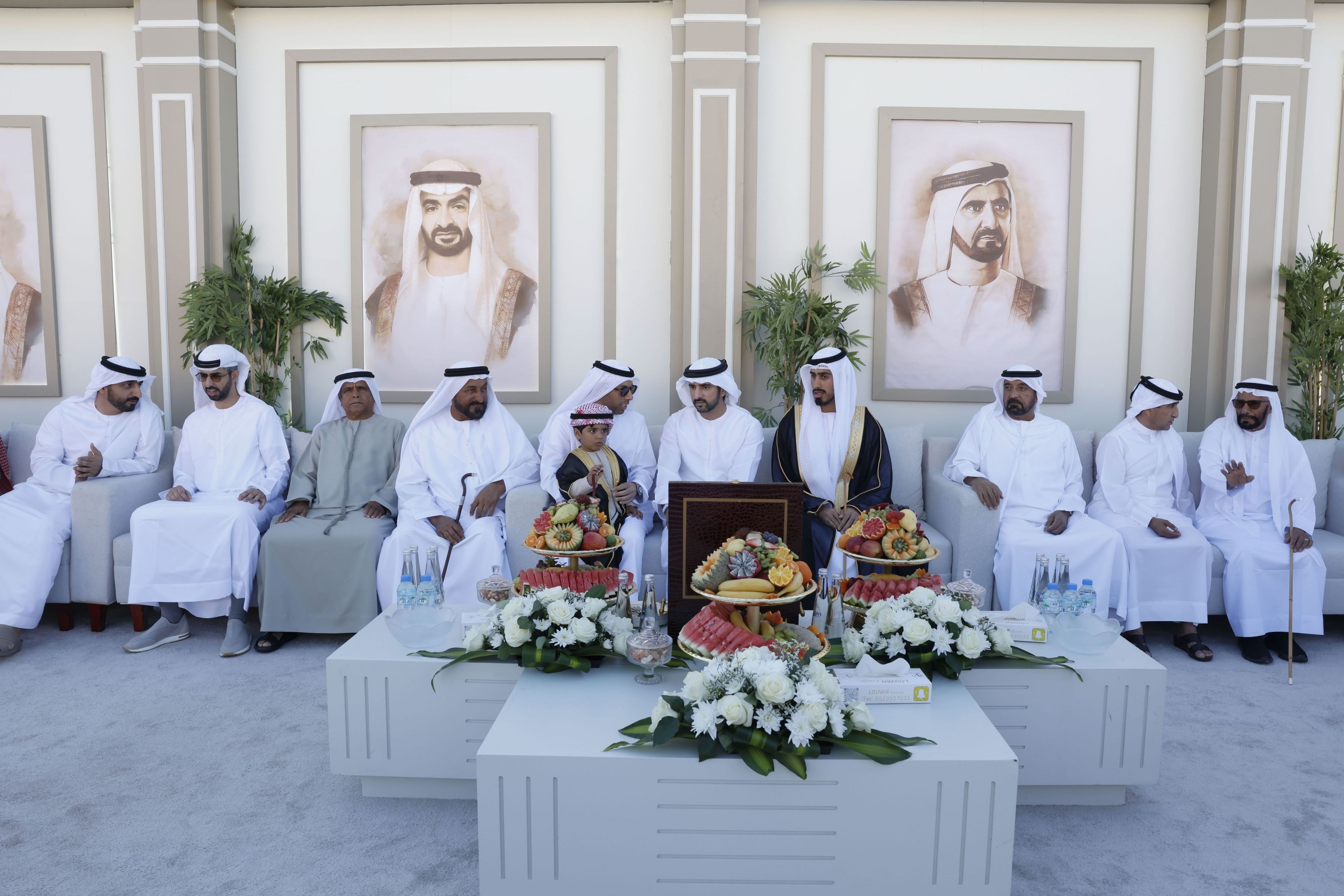 الامارات | حمدان بن محمد يحضر أفراح المنصوري والشامسي