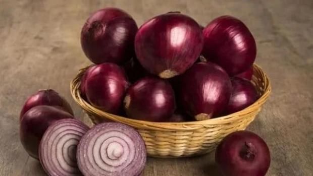 ماذا يحدث للجسم عند تناول البصل الأحمر؟.. 20 فائدة غير متوقعة