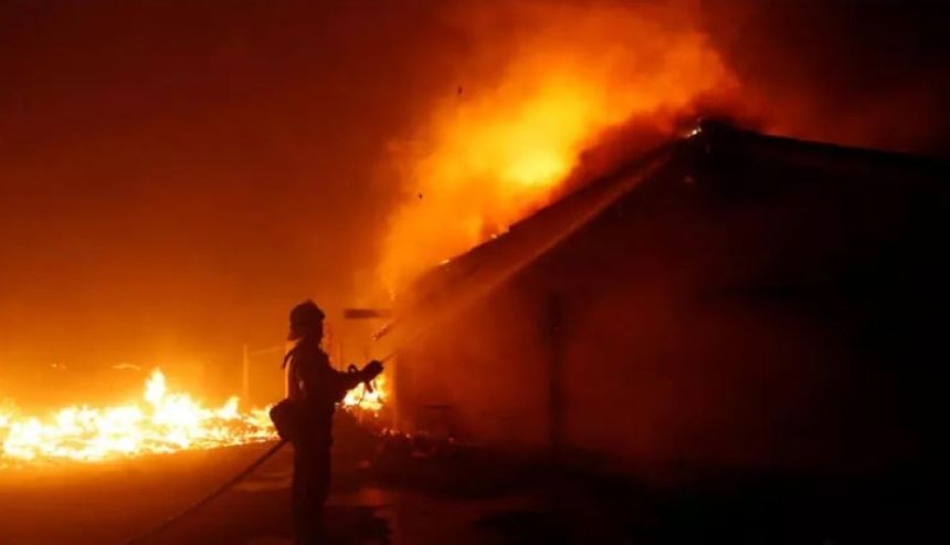 أرقام مخيفة.. حرائق لوس أنجلوس الأكثر تكلفة في التاريخ الأمريكي