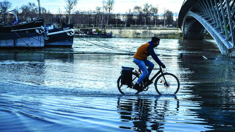 الامارات | تباطؤ في استخدام الدراجات الهوائية بفرنسا خلال 2024