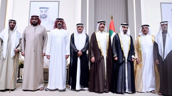 حاكم أم القيوين يحضر أفراح القطامي والسويدي