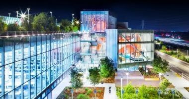 تكنولوجيا: حرائق كاليفورنيا تهدد وجود فيس بوك .. الحقيقة وراء الأخبار المتداولة