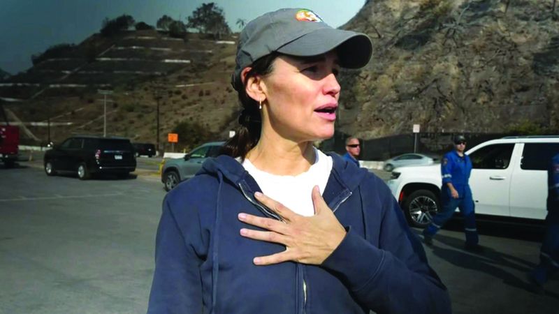 الامارات | جينيفر غارنر من بين أنقاض موطنها: قلبي ينزف