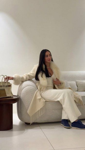 سعر مرتفع جداً لحقيبة يد نور الغندور..و إطلالتها الكاجوال تلفت الانظار