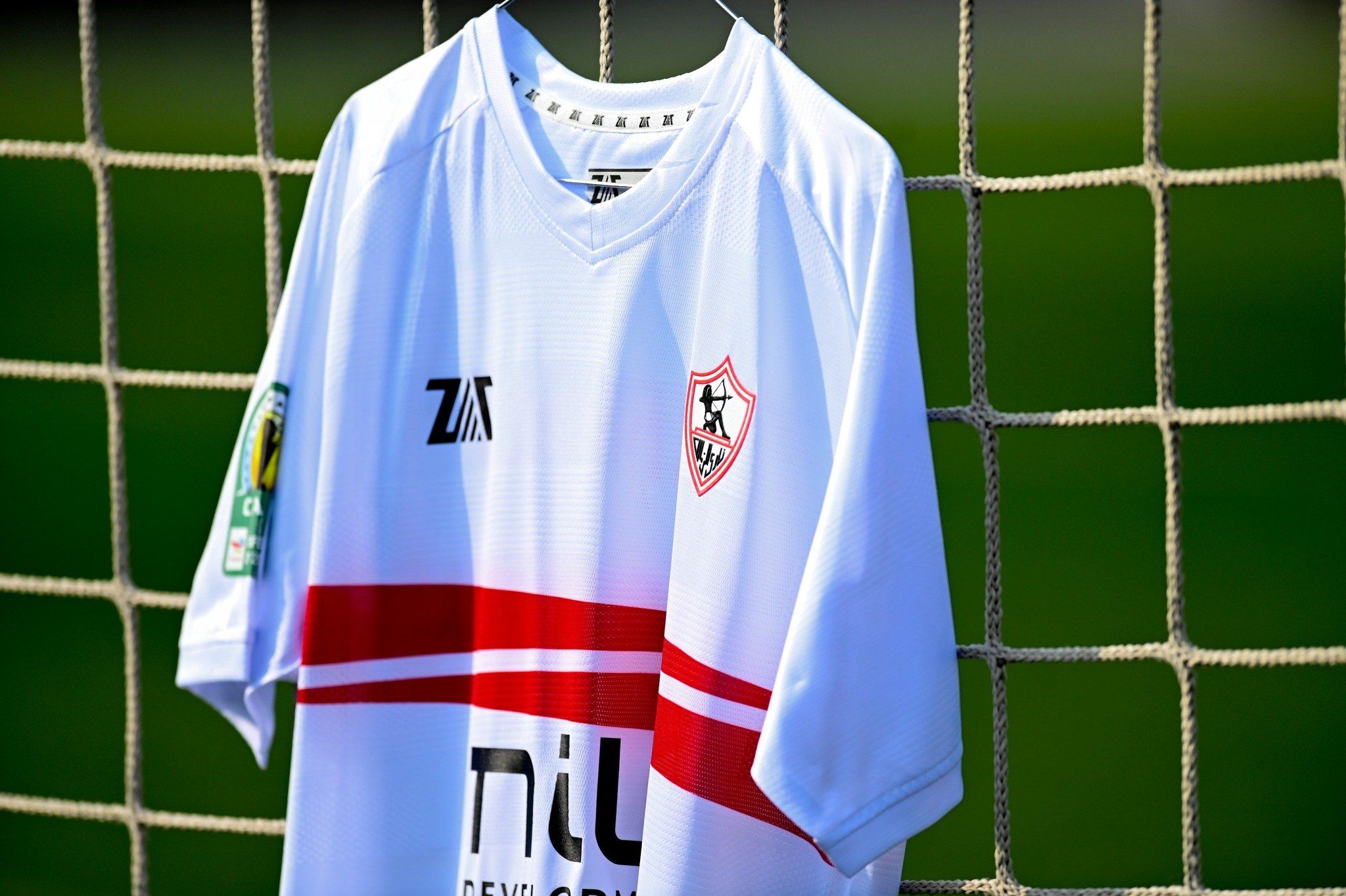 مصدر بالزمالك يكشف حقيقة ظهور الفريق بقمصان "مقلدة" فى مواجهة بلاك بولز