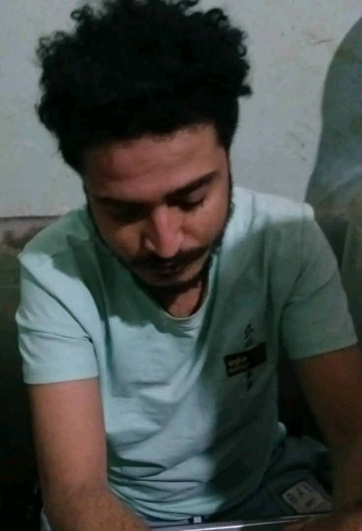 صورة أولية لوليد شلعة قاتل سيف الشرعبي والد الصحفية غدير الشرعبي في قبضة رجال الأمن