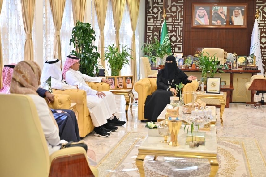 تعليم جدة والصحة يتعاونان لتعزيز السلامة المرورية في المدارس