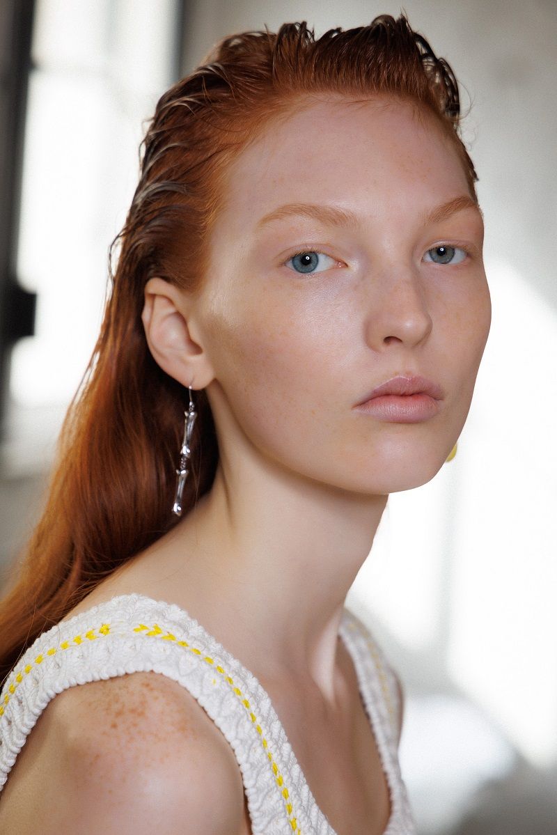 5 صبغات شعر دافئة موضة 2025.. اعتمديها لإطلالة متألقة