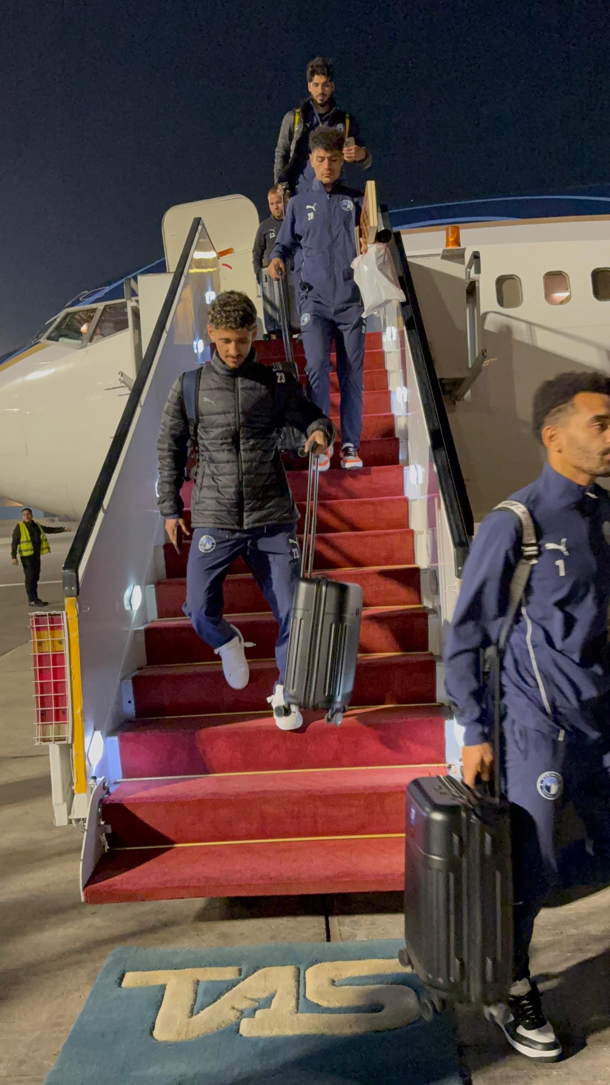 تفاصيل عودة بعثة بيراميدز من رحلة أنجولا الصعبة.. صور